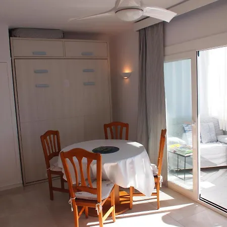 Miramar 28a * Roses