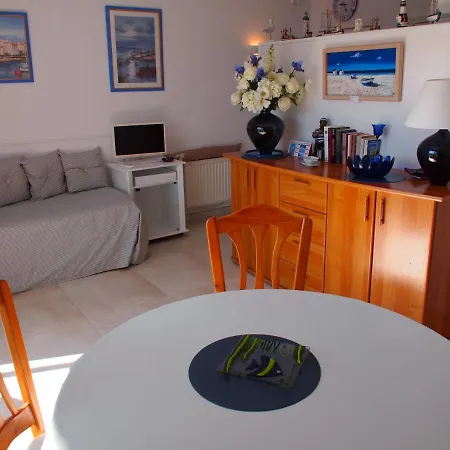 Appartement Miramar 28a *